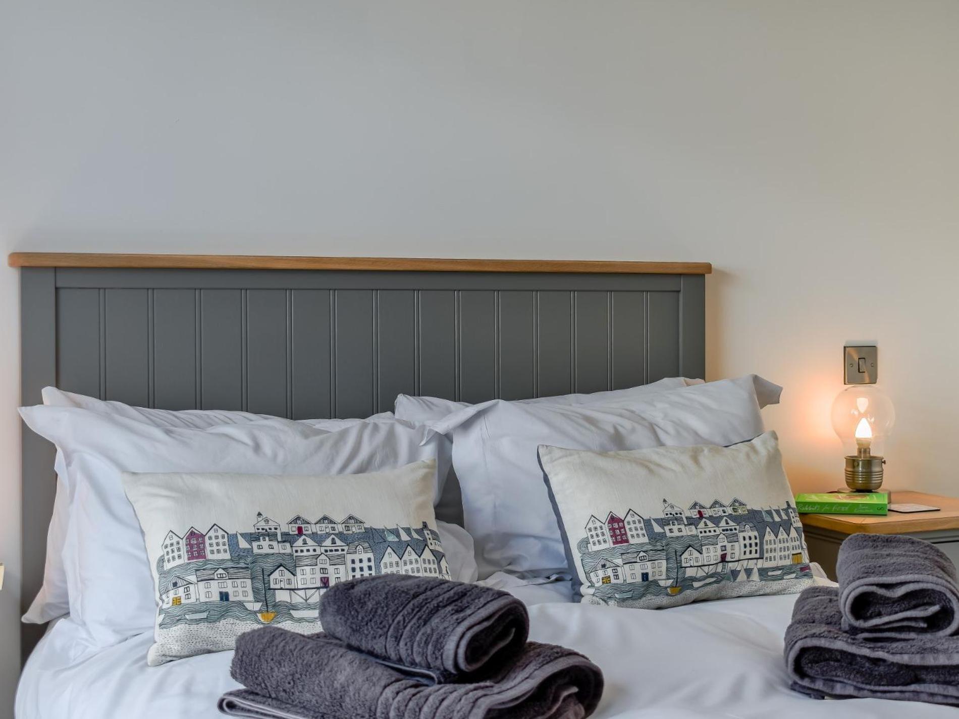2 Bed In Tenby 85725 외부 사진